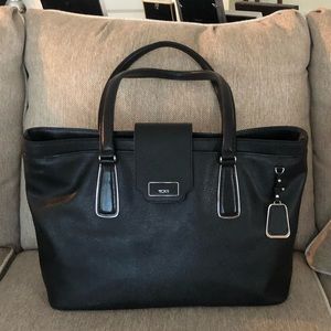 Tumi business tote bag black leather